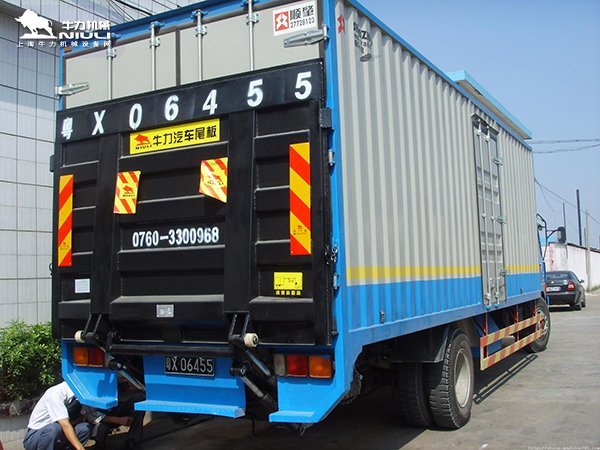 关于深圳货车尾板安装价格以及质量的详细介绍